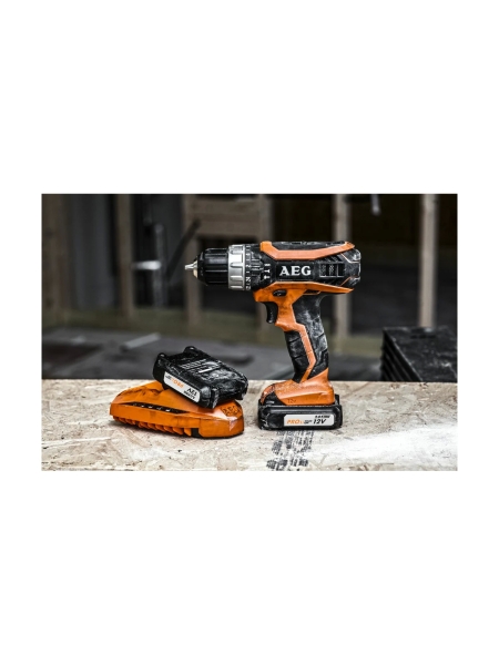 Аккумуляторная ударная дрель-шуруповерт AEG BSB 12G3 Li-202C 4935451531