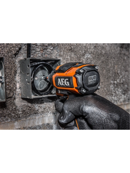 Бесщеточный аккумуляторный импульсный винтоверт BSS18SBL-0 AEG 4935472278