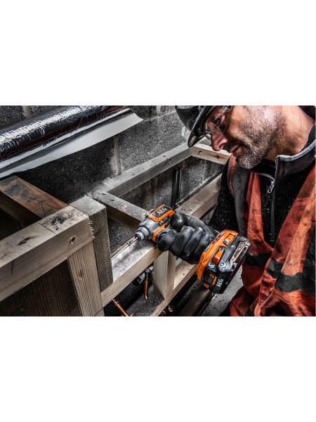 Бесщеточный аккумуляторный импульсный винтоверт BSS18SBL-0 AEG 4935472278