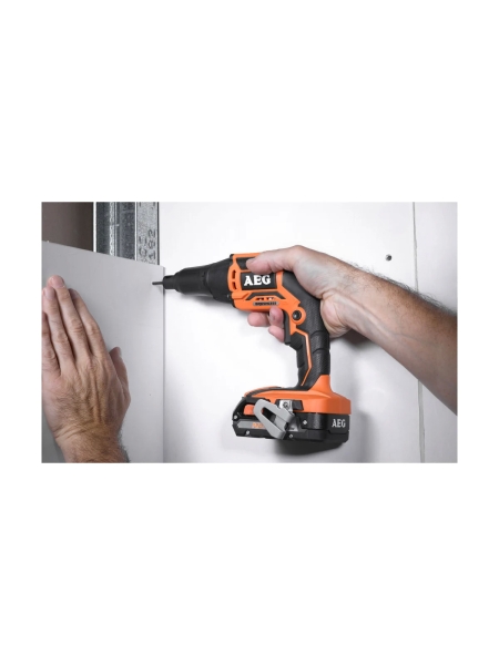 Бесщеточный аккумуляторный шуруповерт по гипсокартону AEG BTS18BL LI-202B 4935464104