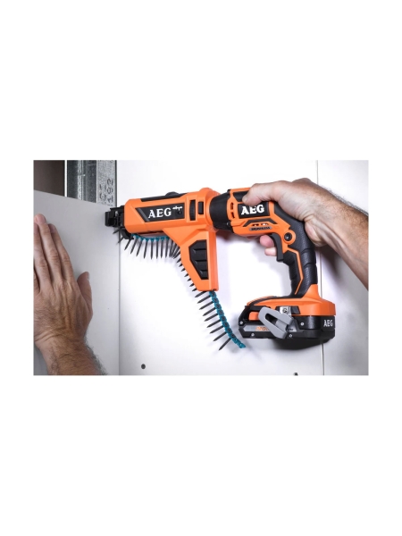 Бесщеточный аккумуляторный шуруповерт по гипсокартону AEG BTS18BL LI-202B 4935464104