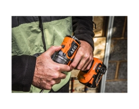 Бесщеточная дрель-шуруповерт AEG BS18SBL2-202C 18В 4935480056