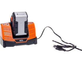 Аккумулятор (18 В; 4.0 А*ч; Li-Ion) + зарядное устройство SET L1840BL AEG 4932430359