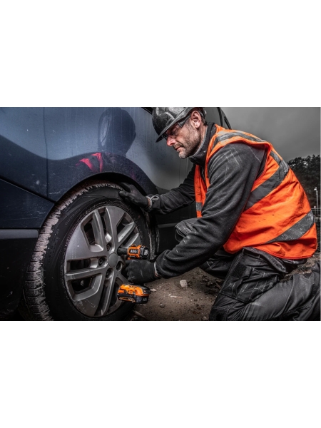 Бесщеточный аккумуляторный ударный гайковерт BSS18S12BL-0 AEG 4935472279