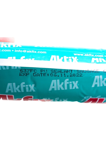 Полиуретановый строительный герметик Akfix P635 35 Шор, черный, 600 мл AA663