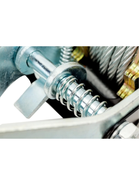 Ручная лебедка с двойным храповым механизмом Gigant 3т, диаметр троса 4,8мм, длина троса 3,6м GEW-22