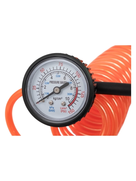 Автомобильный компрессор Gigant 12V, 35л. мин., LED фонарь, сумка GCA-35