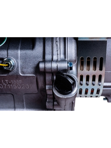 Бензиновый генератор Gigant (5,5 кВт; колёса и ручки) GGL-5500