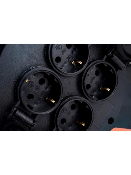 Силовой удлинитель Gigant на металлической катушке КГ 3x1,5 50 м 80078