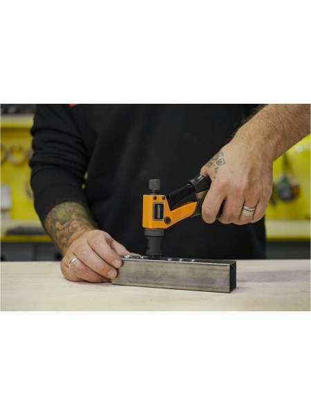 Заклепочник для резьбовых заклепок M3-M6 Gigant GHR-6