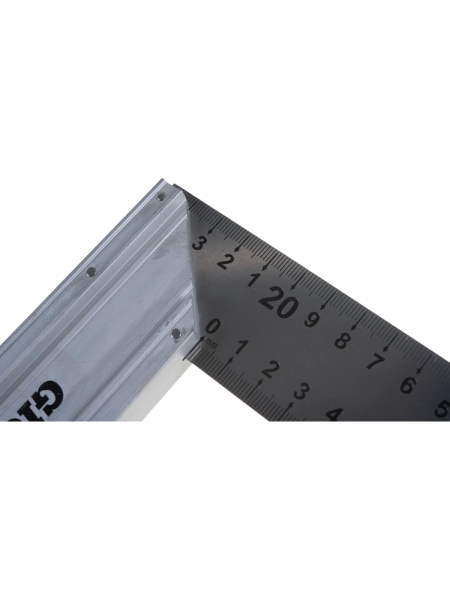 Стальной угольник с алюминиевой рукояткой Gigant 250 мм GWS-25B