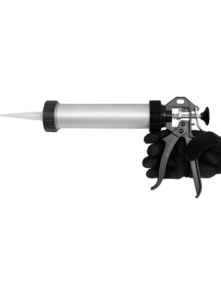 Алюминиевый закрытый пистолет для герметика 0.3 л Gigant GCG-2