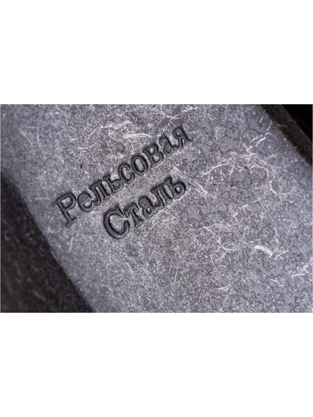 Совковая лопата из рельсовой стали без черенка Gigant NGRS-02