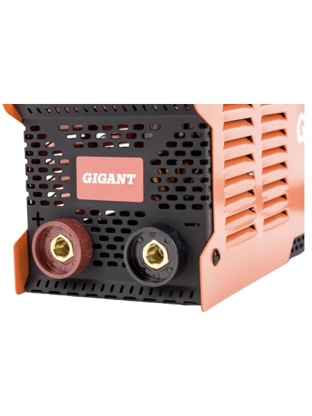 Инверторный сварочный аппарат (220 А; дисплей; кабель 2.5+1.5 м) Gigant GWM-220