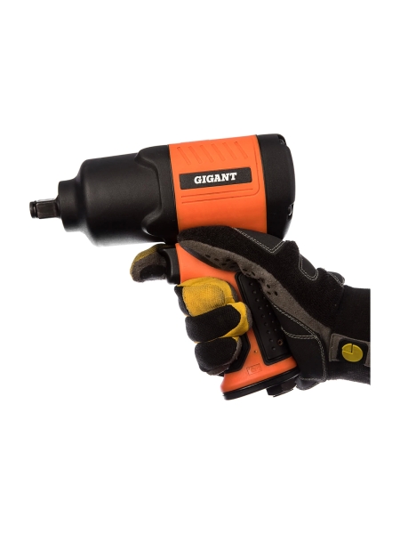 Ударный пневмогайковерт (720 Нм; 1/2"; кейс) Gigant PW 720 + набор головок
