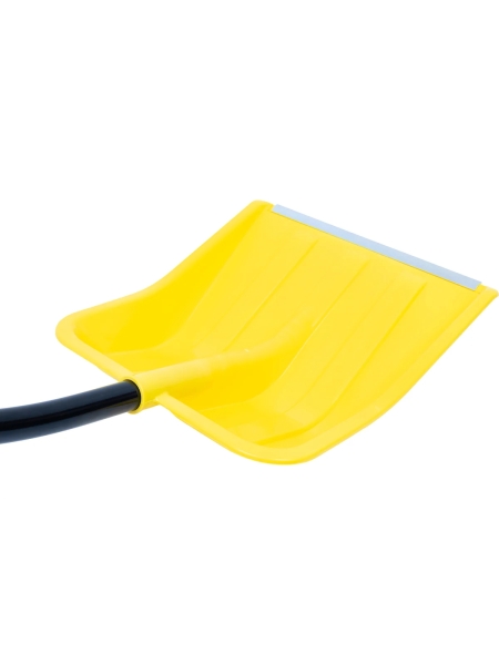 Снеговая лопата Gigant с алюминиевой защитной планкой и стальным черенком эргономичной формы GCI-09