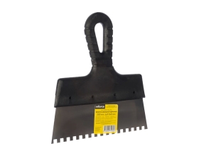 Зубчатый шпатель Inforce 200 мм зуб 6х6 мм с пластиковой ручкой 020605-006-200