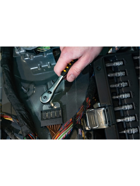 Трещотка 1/2" Inforce DR, Количество зубьев 72 шт, Сталь Cr-V, Длина 260мм, Профессиональная, 06-05-47