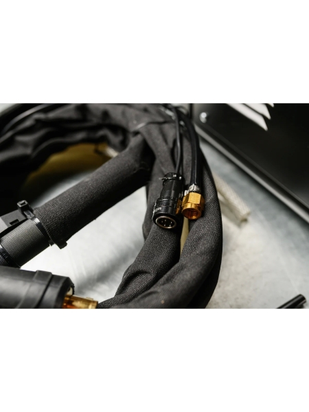 Аргонодуговой сварочный инвертор (200 А; поджиг HF; Pulse, ПВ 75%) Inforce TIG-200 04-08-04