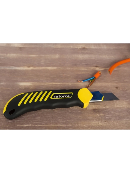 Строительный нож Inforce 18 мм 06-02-01