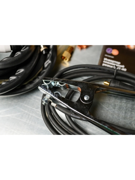 Инвертор плазменной резки Inforce (рез 15 мм; 40 А; HF поджиг; ПВ 75%) CUT-40 04-08-05