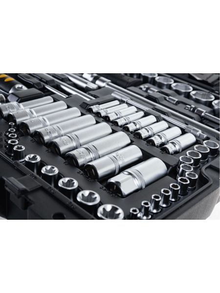 Набор инструментов Inforce 136 предметов 1/2 дюйма и 1/4 дюйма, Сталь Cr-V, Профессиональный, 06-07-17