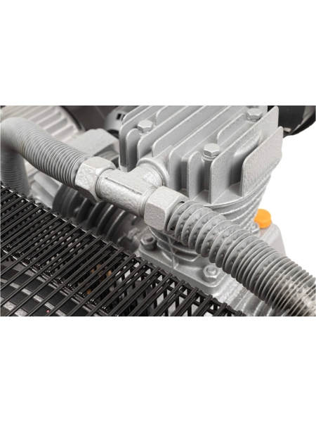 Ременной компрессор Inforce (270 л; 10 бар; 950 л/мин; влагоотделитель) IBCW-270L-3P/950