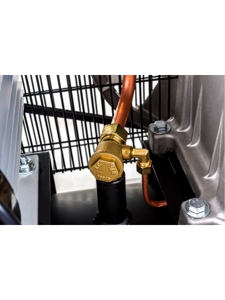 Ременной компрессор (50 л; 8 бар; 450 л/мин) Inforce BCX-50L 04-06-30