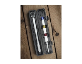 Динамометрический ключ Optimus 40-210 Нм с набором ударных головок и удлинителем, 1/2 OPT-TS40210