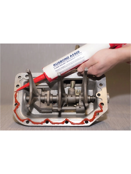 Силиконовый высокотемпературный клей-герметик фланцевых соединений RusBond A5.920 310 мл RusBond A5.920.310