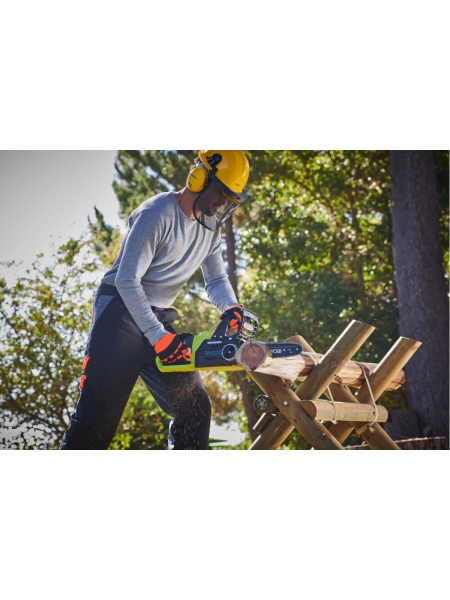 Бесщеточная аккумуляторная цепная пила Ryobi ONE+ OCS1830  без аккумулятора в комплекте 5133002829