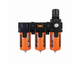 Модульная группа с тремя влаго-маслоотделителями и регулятором давления 1/2'' WIEDERKRAFT WDK-70744