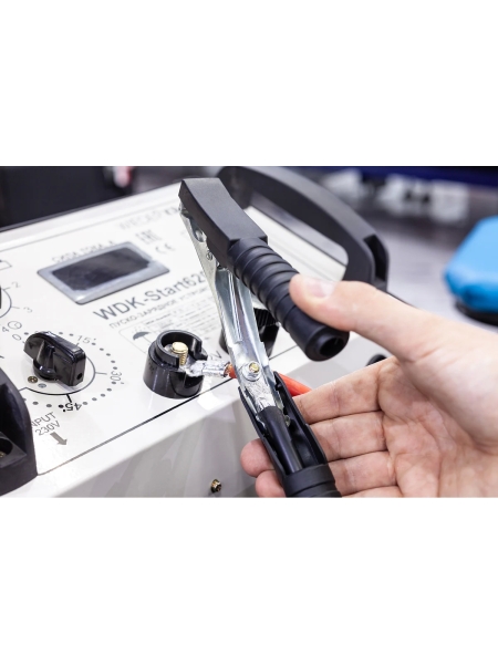 Пуско-зарядное устройство (трансформаторное, для аккумуляторов до 1000Ач) WIEDERKRAFT WDK-Start620