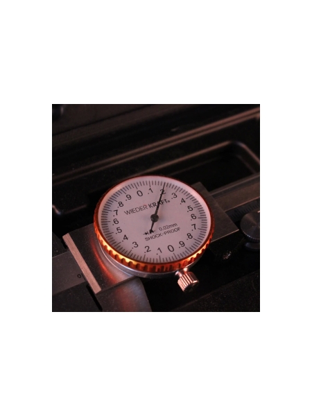 Штангенциркуль WIEDERKRAFT 0-150 мм, 0.02 мм, с отсчетом по круговой шкале WDK-MF15002