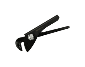 Трубный ключ немецкого стиля YATO 9" YT-22001